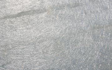 Yondover laminate fibreglass or shingles?